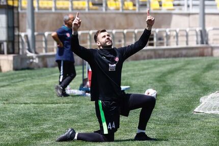 مطالبات دروازه بان پرسپولیس پرداخت شد
