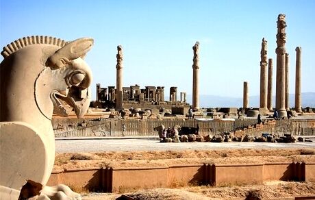 کاخ‌ها، موزه‌ها و محوطه‌های تاریخی فردا تعطیل‌اند
