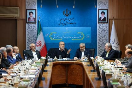 رئیس جمهور: بدون همدلی مردم و حاکمیت، عبور از چالش‌ها ممکن نیست / ساختار مشارکت‌های مردمی باید هدفمند باشد 