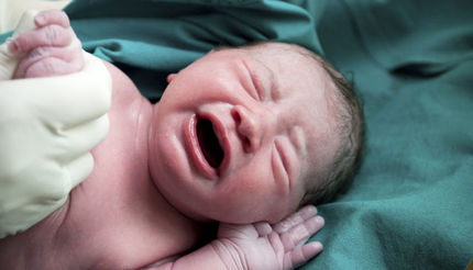 وام ۴درصدی به زوجهای نابارور و جزییات حمایتهای بیمهای