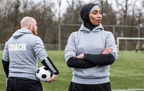 فرانسه، حجاب را در مسابقات ورزشی ممنوع کرد!