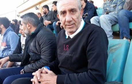 به جباری، چون هم‌اسم علی پروین بود، گفتند سلطان