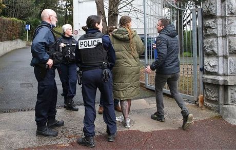 قتل معلم توسط دانش آموز ۱۶ ساله در فرانسه