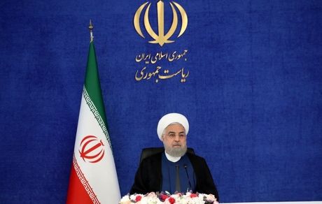 می‌دانم مردم ما در این سه سال و نیم با مشکلات زیاد و جنگ اقتصادی روبرو بودند / غدیر آغاز تداوم حکومت اسلامی است