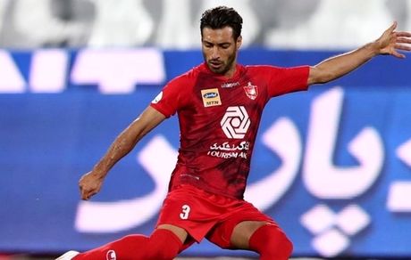 خلیل زاده پیگیر مطالباتش از پرسپولیس شد/ مذاکره درباره پیشنهاد تیم قطری