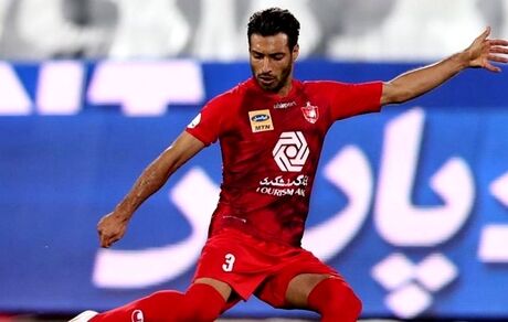 خلیل زاده پیگیر مطالباتش از پرسپولیس شد/ مذاکره درباره پیشنهاد تیم قطری