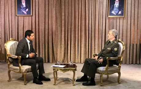 وزیر دفاع: پایه صادرات محصولات دفاعی را داریم