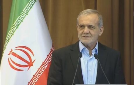 رئیس جمهور: باید یاد بگیریم که مشکلات سرمایه‌گذاران را حل کنیم