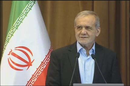 رئیس جمهور: باید یاد بگیریم که مشکلات سرمایه‌گذاران را حل کنیم