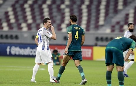 وریا غفوری مصدوم شد