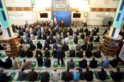 اصلاح نظام اداری سازمان ها و ادارات با روحیه بسیجی ضروری است