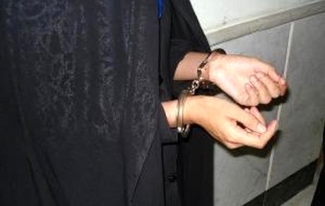 دستگیری زن جیب بر با ۵۰ شاکی