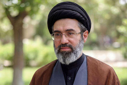 رهبر معظم انقلاب: نشانه‌های نقش پررنگ فراجا در جنگ‌های تحمیلی دوّم و سوّم آشکارتر شد