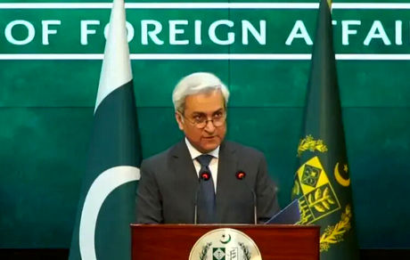 پاکستان حمله به سفارت این کشور در ایران را تکذیب کرد
