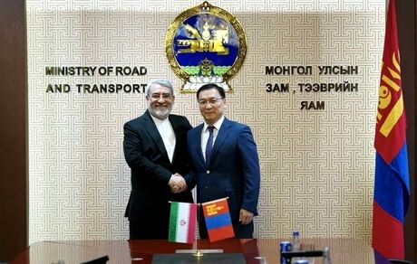 رحمانی فضلی در حال رایزنی برای برقراری پرواز مستقیم بین ایران و مغولستان