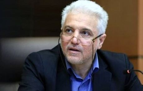 درخواست وزارت بهداشت از وزارت صمت: گران‌فروشی ماسک به داروخانه‌ها کنترل شود