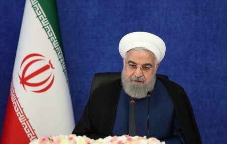 حق مردم دانستن گردنه‌ها و تکانه‌های مشکل‌زا برای کشور است