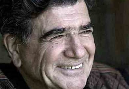 شجریان در طوس خاکسپاری می‌شود