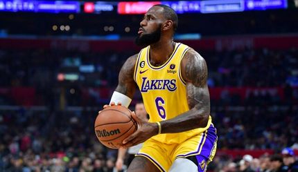 لبران جیمز رکورددار NBA شد