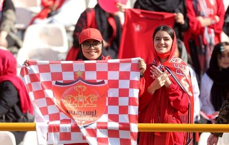 حضور زنان در بازی پرسپولیس و هوادار، یکشنبه مشخص می‌شود