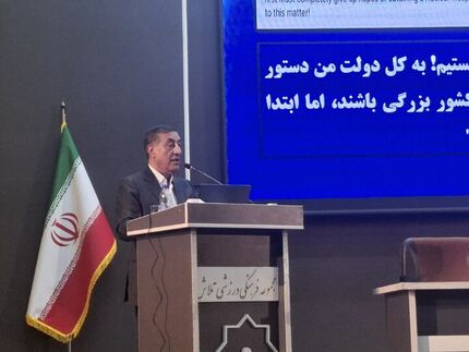 معاون رئیس جمهور: نباید از رهبری جلوتر یا عقب‌تر حرکت کنیم