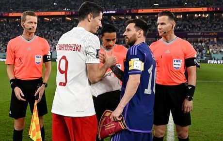 اظهار علاقه لواندوفسکی از بازگشت مسی به بارسلونا