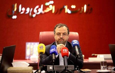 امروز تورم کشور به ۳۵ درصد کاهش یافته است