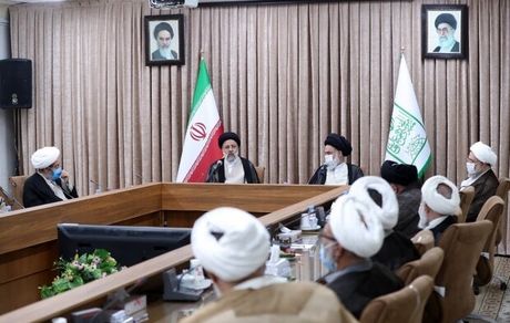 فضای مبارزه با فساد در کشور باید ادامه یابد/ نظام اداری چابک شود