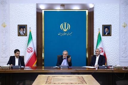 پزشکیان: هرگونه خدمت در کشور، منوط به ارائه کد پستی و کد ملی خواهد شد