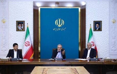 پزشکیان: هرگونه خدمت در کشور، منوط به ارائه کد پستی و کد ملی خواهد شد