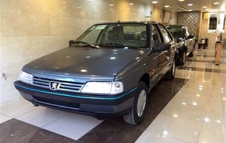 
وزیر صنعت: توقف تولید پژو ۴۰۵ تا پایان سال جاری 
