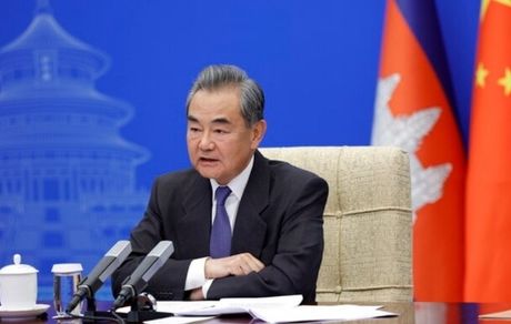 چین اقدامات تحریک‌آمیز آمریکا در تایوان را یک "مسخره‌بازی برنامه‌ریزی شده" دانست