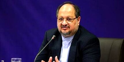 شریعتمداری  از واگذاری ۲۰ شرکت از طریق بورس خبر داد