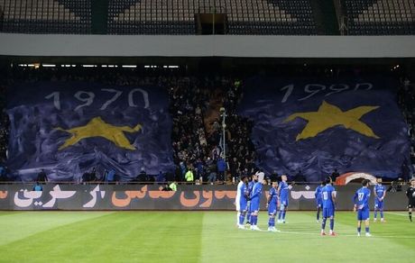 صعود سه پله‌ای استقلال با چهارمین سرمربی با شکست نساجی