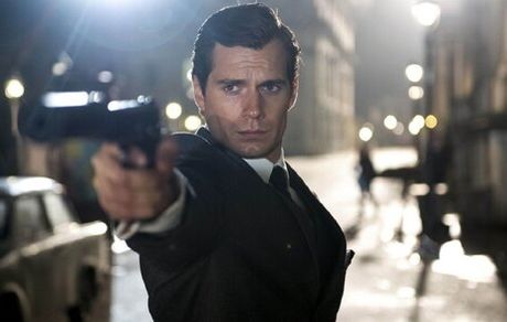 حتی سوپرمن هم می‌خواهد جیمز باند شود!