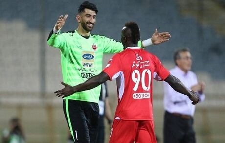توافق نهایی پرسپولیس با مهاجم بی‌انضباط دوران برانکو