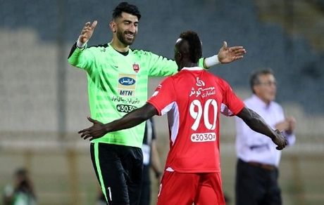 توافق نهایی پرسپولیس با مهاجم بی‌انضباط دوران برانکو