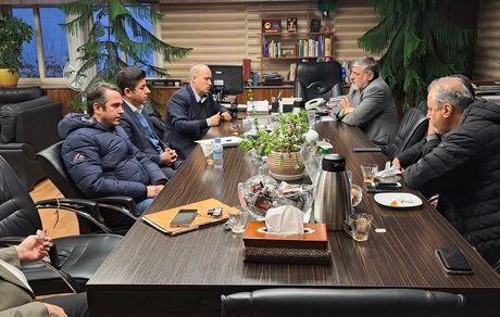 فدراسیون فوتبال برای کمک به استقلال و پرسپولیس به میدان آمد / برای نصب VAR کمک می‌کنیم