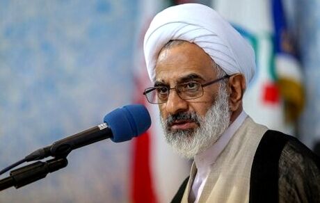 حاجی صادقی: در مقابل دشمن به دو رکن بصیرت و جهاد نیاز داریم