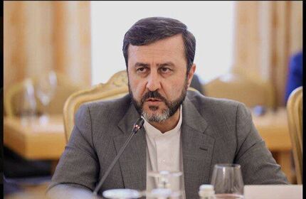 معاون عراقچی: تنگه هرمز زیر فرمان ایران است نه سنتکام