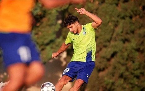 بازیکن استقلال اجازه سفر به امارات را بدست نیاورد