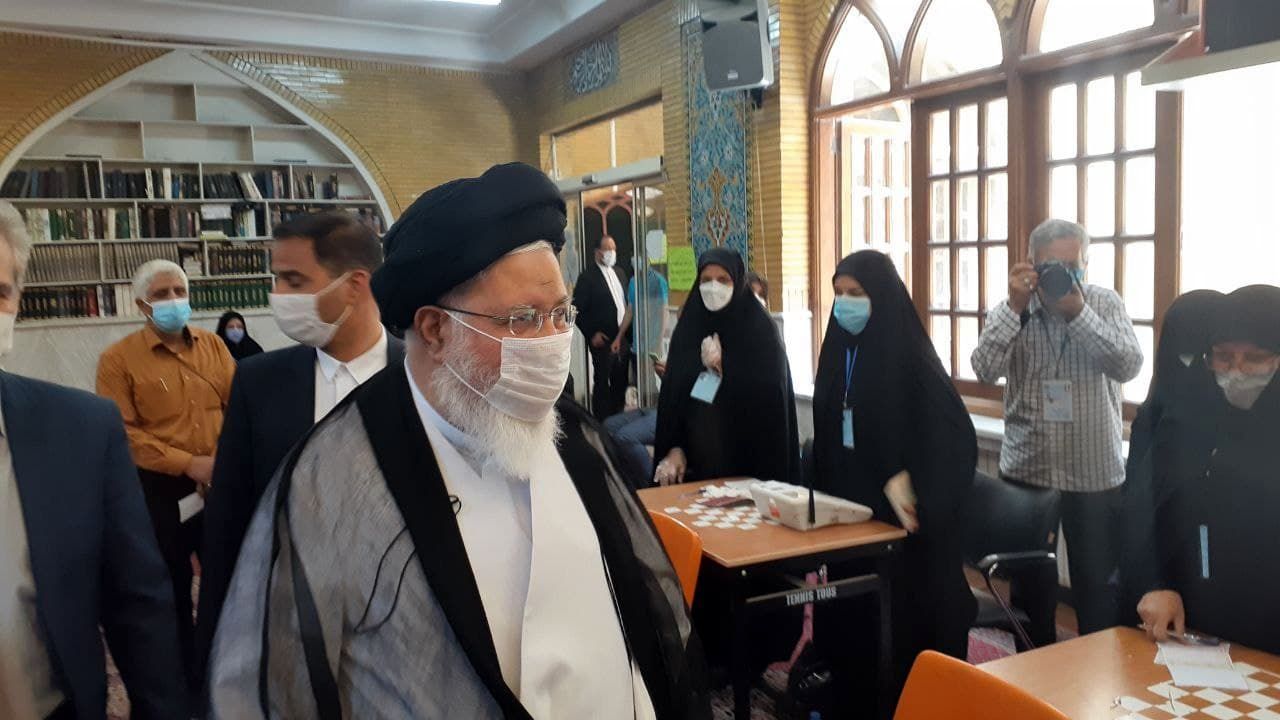 تصاویری از حضور پرشور در صف‌های رای‌گیری انتخابات ۱۴۰۰ / بخش اول