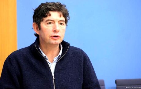 یک دانشمند آلمانی: همه‌گیری کرونا تمام شده است
