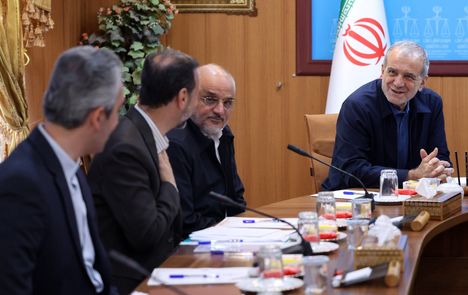 رئیس جمهور: جنگ به نفع هیچ‌کس نیست / وحدت بزرگترین سرمایه کشور در شرایط کنونی است