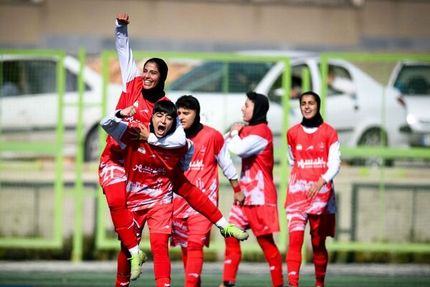سرمربی مستعفی تیم فوتبال زنان پرسپولیس دلیل استعفایش را اعلام کرد