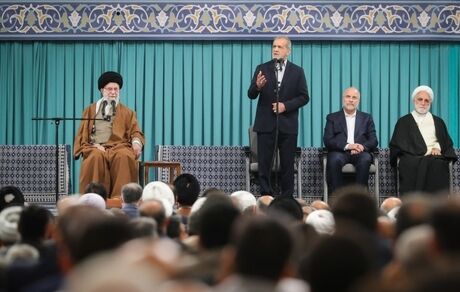رئیس جمهور: ملت‌های مسلمان چون متکی به خدا هستند هیچ‌گاه ضعیف نخواهند شد