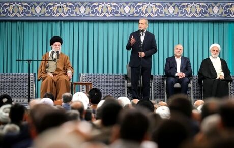رئیس جمهور: ملت‌های مسلمان چون متکی به خدا هستند هیچ‌گاه ضعیف نخواهند شد