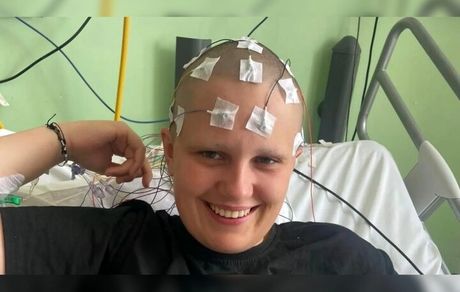 کشف بیماری نادر یک زن پس از سال‌ها توسط چت جی پی تی