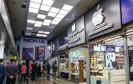 نوسانات قیمت دلار و ارز، بازار موبایل علاءالدین را تعطیل کرد