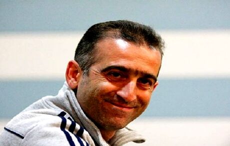 کمالوند، ۴ بازیکن سایپا را اخراج کرد